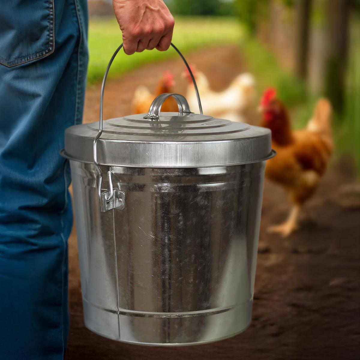 6 Gallon Metal Bird Seed Storage Can with Locking Lid W90158