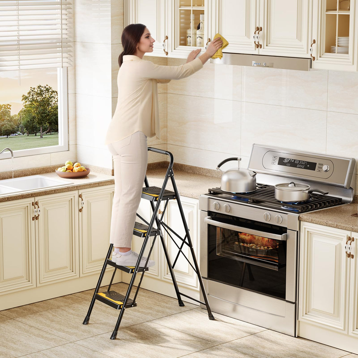 4 Step Ladder Black K787494
