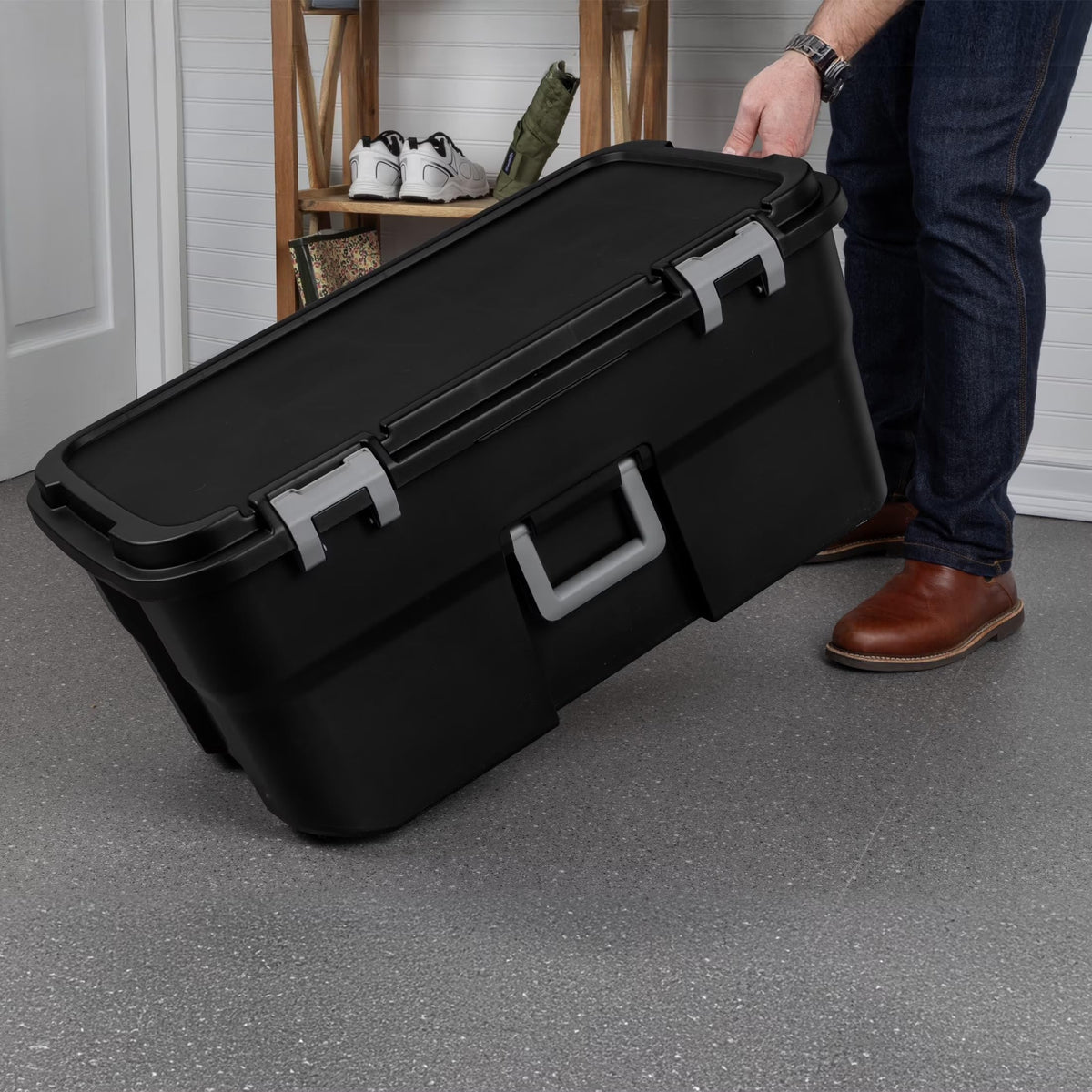 22 Gallon Black Wheeled Storage Trunk W1381